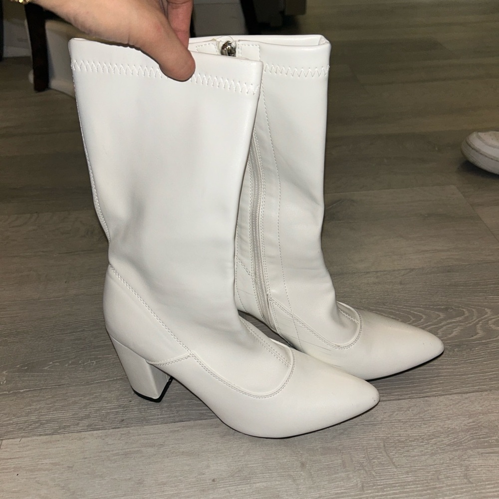 Elegant Mid-Calf Vintage Boots